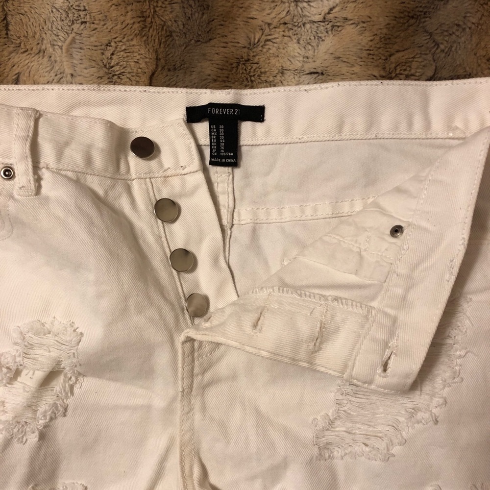 High Rise Shorts - Picture 3 of 3